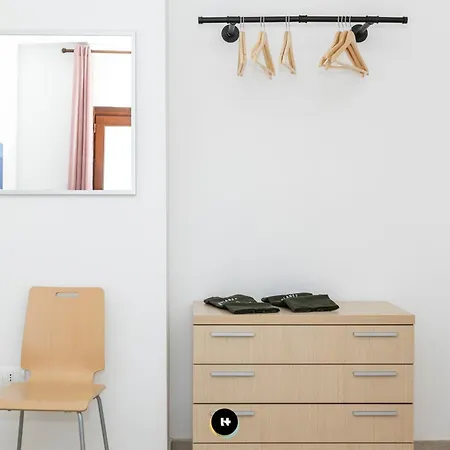 Too - Paradiso アパート *